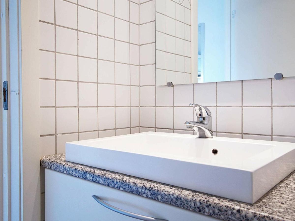 4 Person Holiday Home In Allinge Eksteriør billede